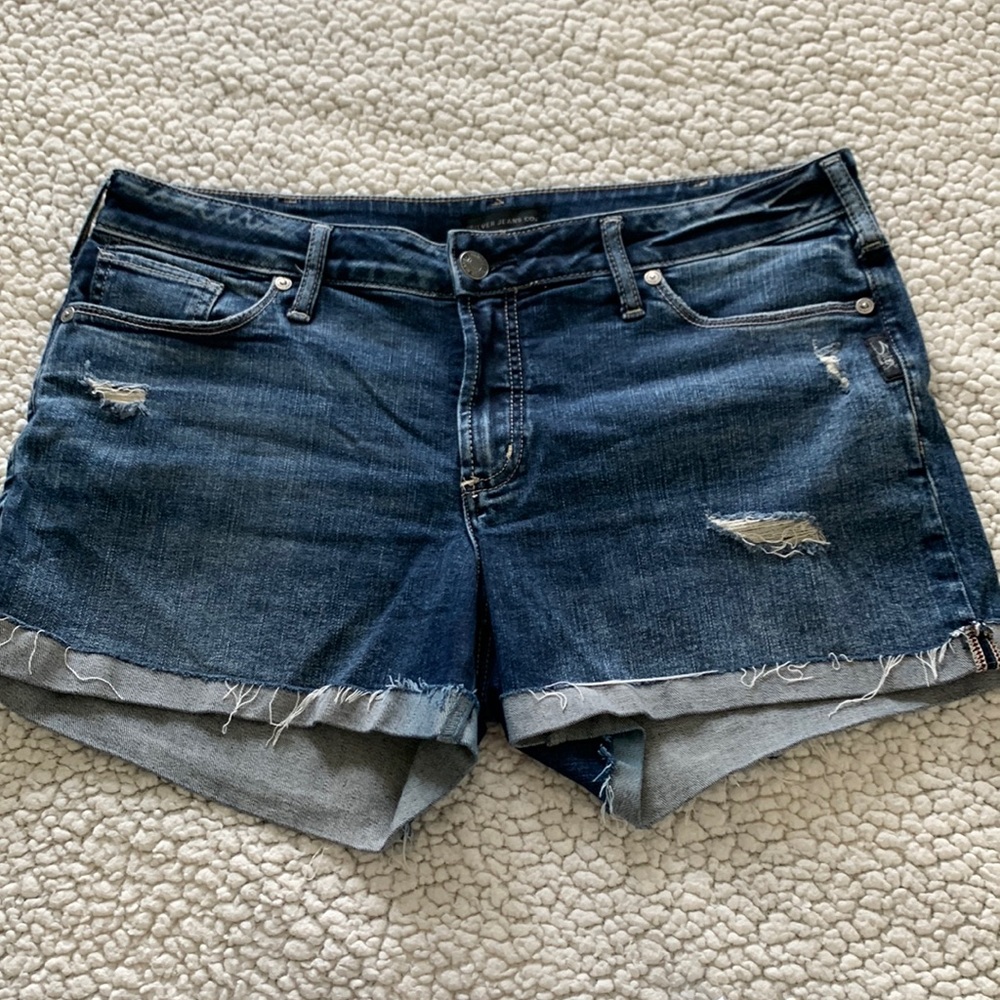 Excellent condition Silver jean shorts!